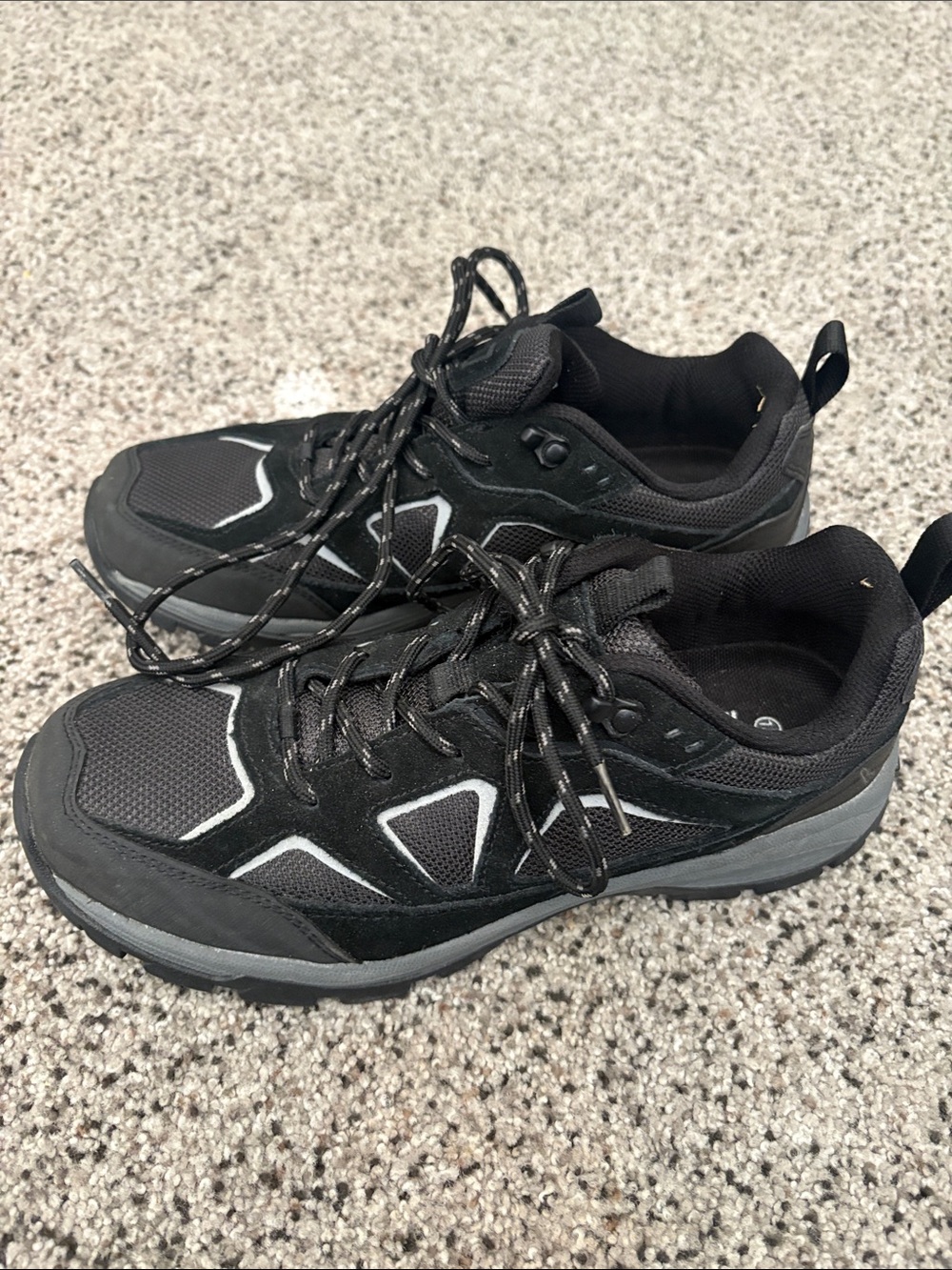 Men's Black Athletic Trail Sneakers — Lightweight Support